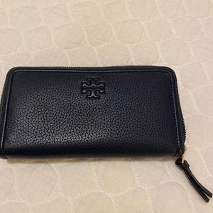 Tory Burch wallet navy…